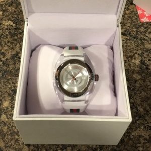 Gucci unisex sync watch